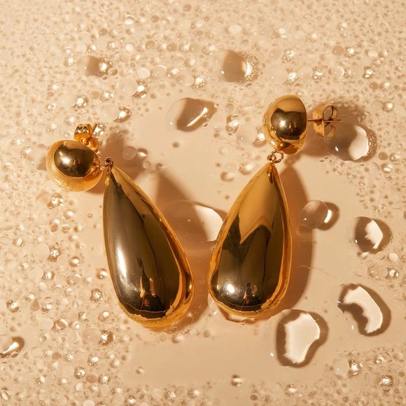 18K Gold Plated - Drop Earrings - Picture 4 of 7